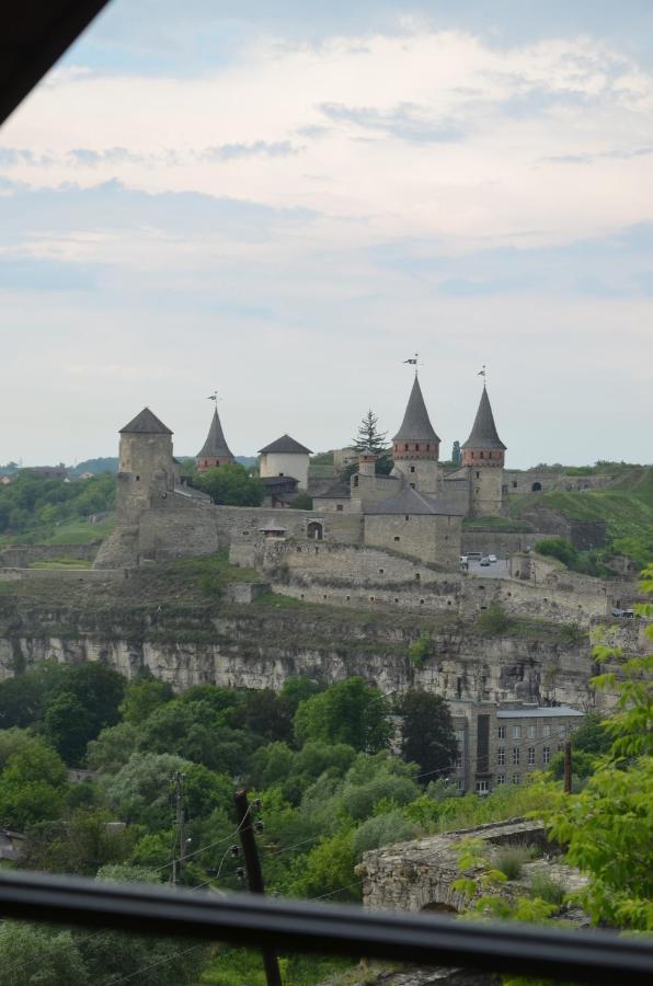 Джерело Kamianets-Podilskyi Εξωτερικό φωτογραφία