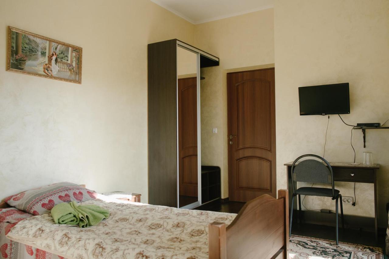 Джерело Kamianets-Podilskyi Εξωτερικό φωτογραφία