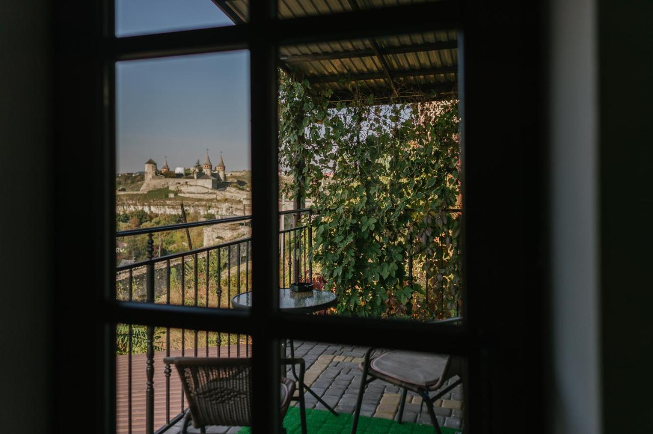Джерело Kamianets-Podilskyi Εξωτερικό φωτογραφία