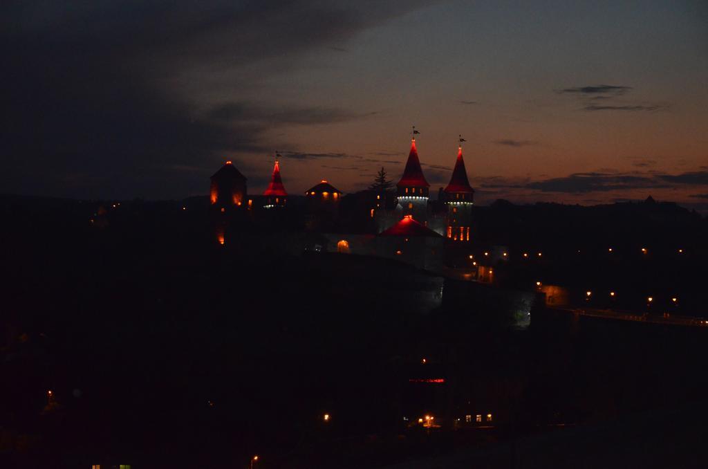 Джерело Kamianets-Podilskyi Εξωτερικό φωτογραφία